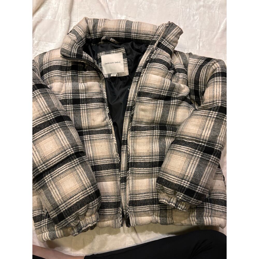 Extra small, American Eagle, black and white puffy coat